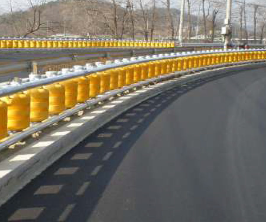 Composite Impact-Resistant Anti Collision Rotating Crash Barrier Guardrail