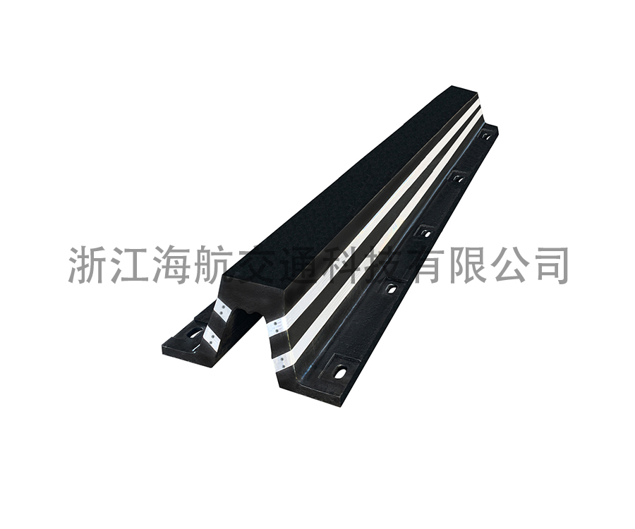 How Do Marine Dock Rubber Fenders Protect Ships from Damage?
